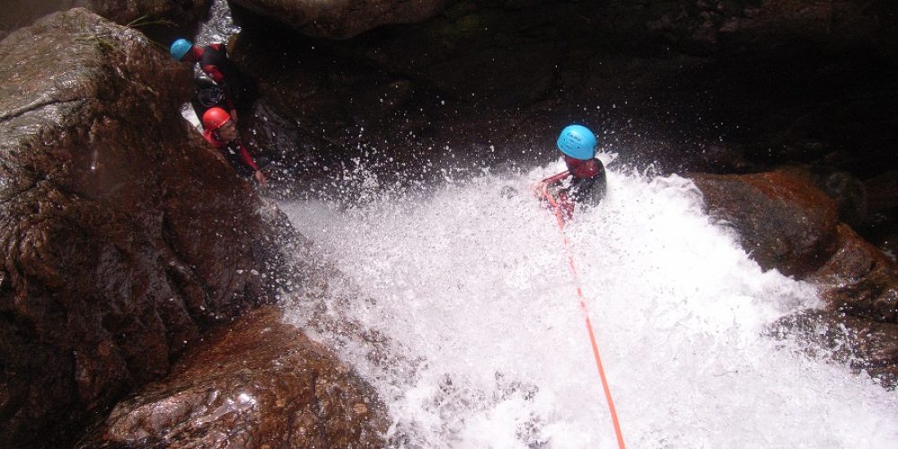 https://cevennes-evasion.fr/wp-content/uploads/2017/04/canyon-tapoul.jpg